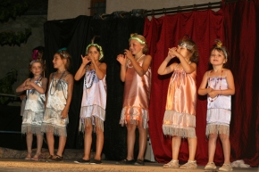 Cliquez sur cette photo pour voir le diaporama de la Soirée Cabaret lors de la Fête 2012 à Saint Vincent sur Jabron